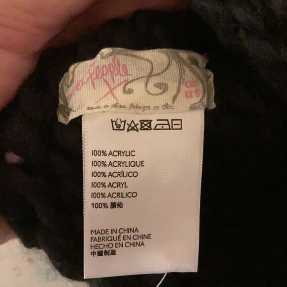 Free People Pom Pom Beanie - Picture 3 of 4